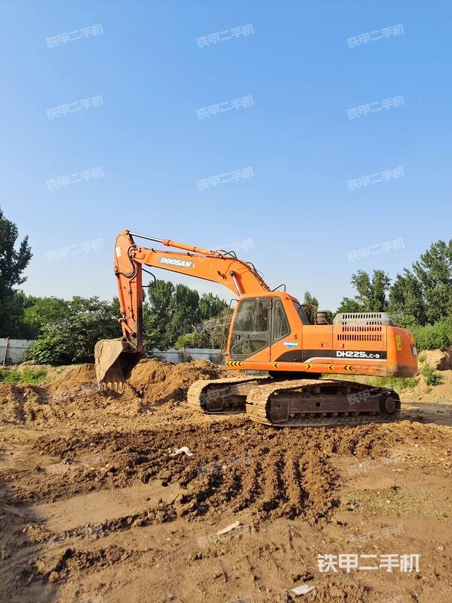 斗山DH225LC-9挖掘機
