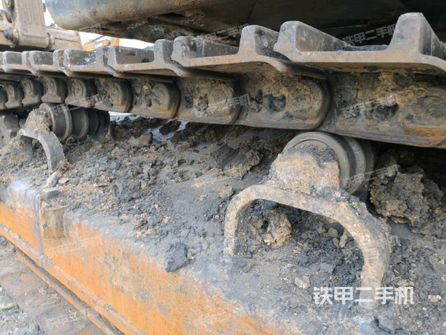 右側(cè)行走馬達(dá)蓋板(行走機(jī)構(gòu)) 右側(cè)行走馬達(dá)蓋板(行走機(jī)構(gòu))