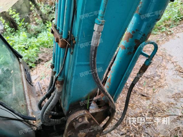 大臂根部?斜(工作和回轉(zhuǎn)裝置) 大臂根部?斜(工作和回轉(zhuǎn)裝置)