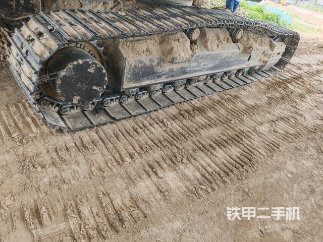 左側(cè)履帶整體?(行走機構(gòu)) 左側(cè)履帶整體?(行走機構(gòu))