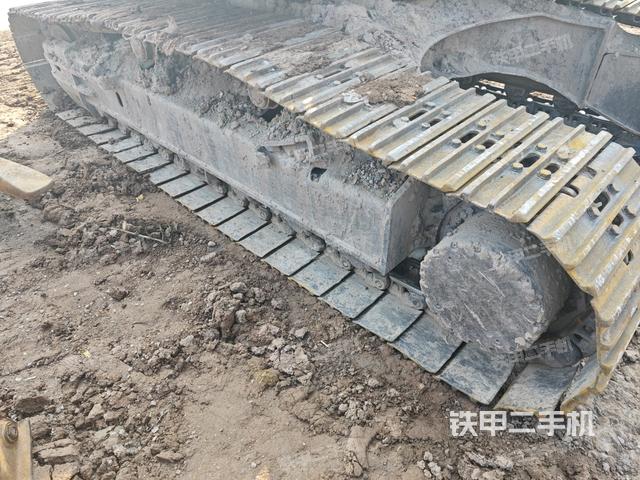 左側(cè)履帶整體?(行走機構(gòu)) 左側(cè)履帶整體?(行走機構(gòu))