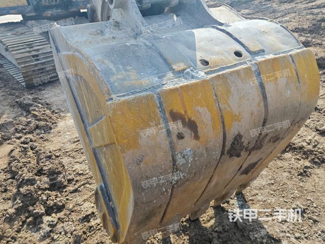 鏟斗45度(工作和回轉(zhuǎn)裝置) 鏟斗45度(工作和回轉(zhuǎn)裝置)