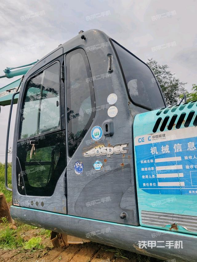 驾驶室左后45度(驾驶室部分) 驾驶室左后45度(驾驶室部分)