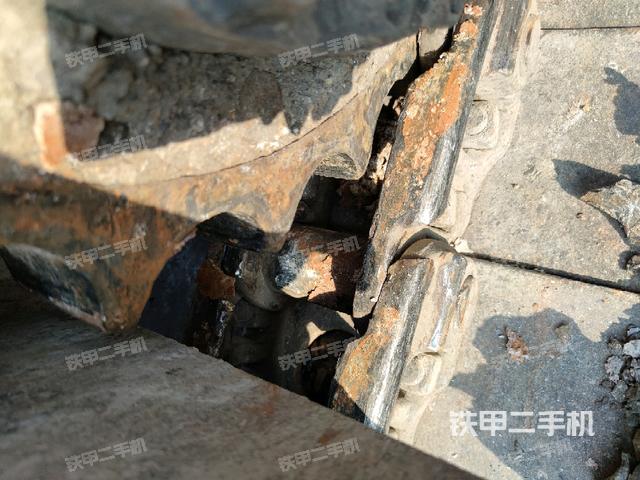 右托鏈輪+鏈筋(行走機(jī)構(gòu)) 右托鏈輪+鏈筋(行走機(jī)構(gòu))