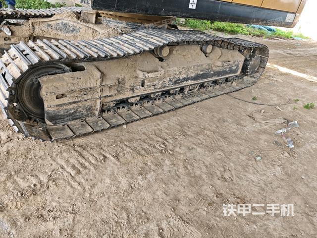 右驅(qū)動輪(行走機構(gòu)) 右驅(qū)動輪(行走機構(gòu))