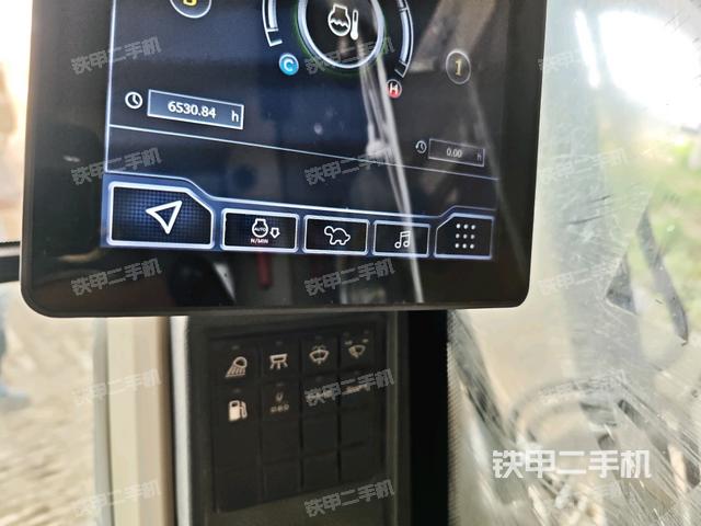 顯示屏?(駕駛室部分) 顯示屏?(駕駛室部分)