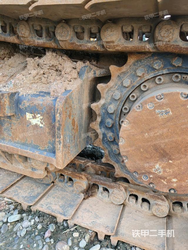 左驱动轮(行走机构) 左驱动轮(行走机构)