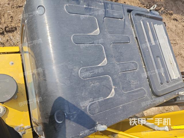 駕駛室頂部俯視(上車部件) 駕駛室頂部俯視(上車部件)