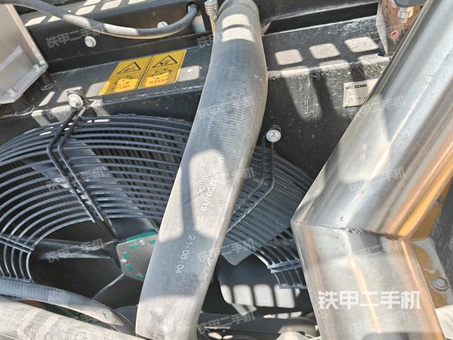 徐工XE380DK挖掘机的设备实拍-第32张实拍照片