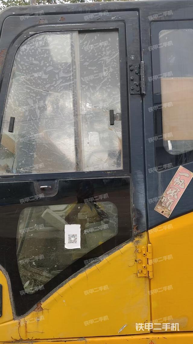 驾驶室整体（整机外观）