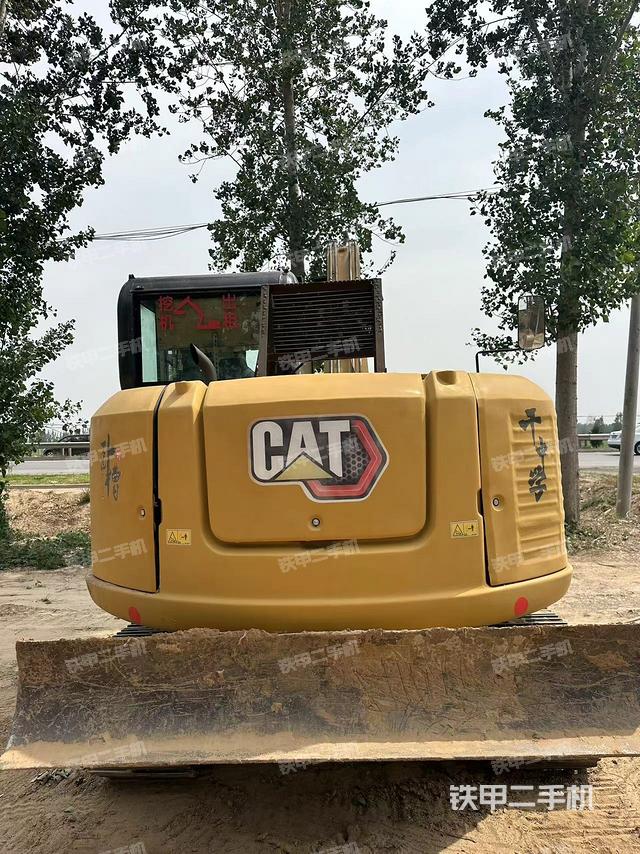 回轉(zhuǎn)馬達(dá)和主控閥(整機(jī)外觀) 回轉(zhuǎn)馬達(dá)和主控閥(整機(jī)外觀)