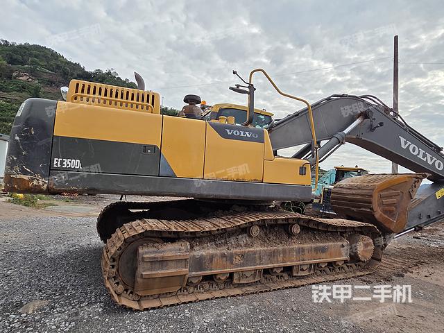 整機(jī)右后45°(整機(jī)外觀) 整機(jī)右后45°(整機(jī)外觀)