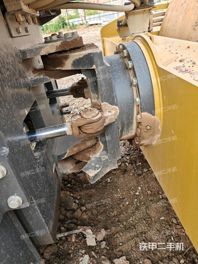 橋\驅(qū)動（壓路機前后車架）