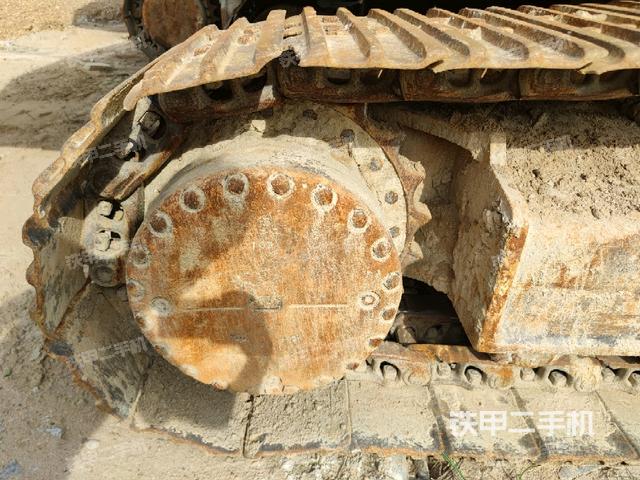 右驅(qū)動(dòng)輪(行走機(jī)構(gòu)) 右驅(qū)動(dòng)輪(行走機(jī)構(gòu))