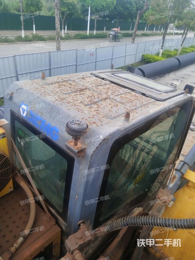 駕駛室頂部俯視(上車部件) 駕駛室頂部俯視(上車部件)