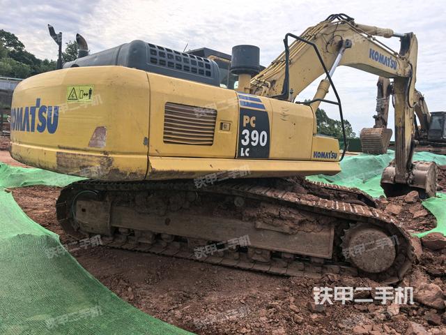 右前45(整機(jī)外觀) 右前45(整機(jī)外觀)