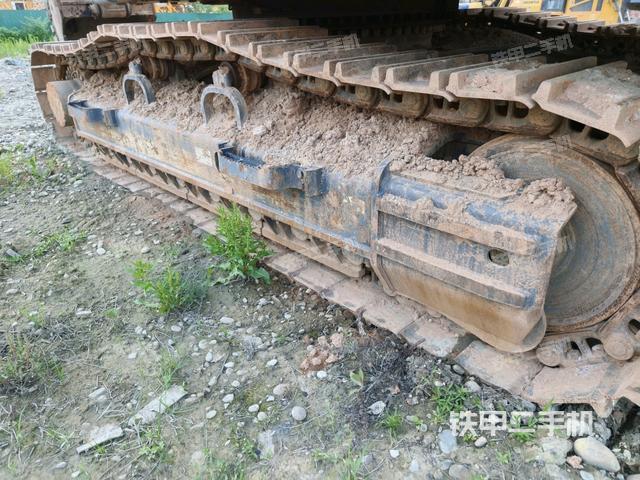 右驱动轮(行走机构) 右驱动轮(行走机构)