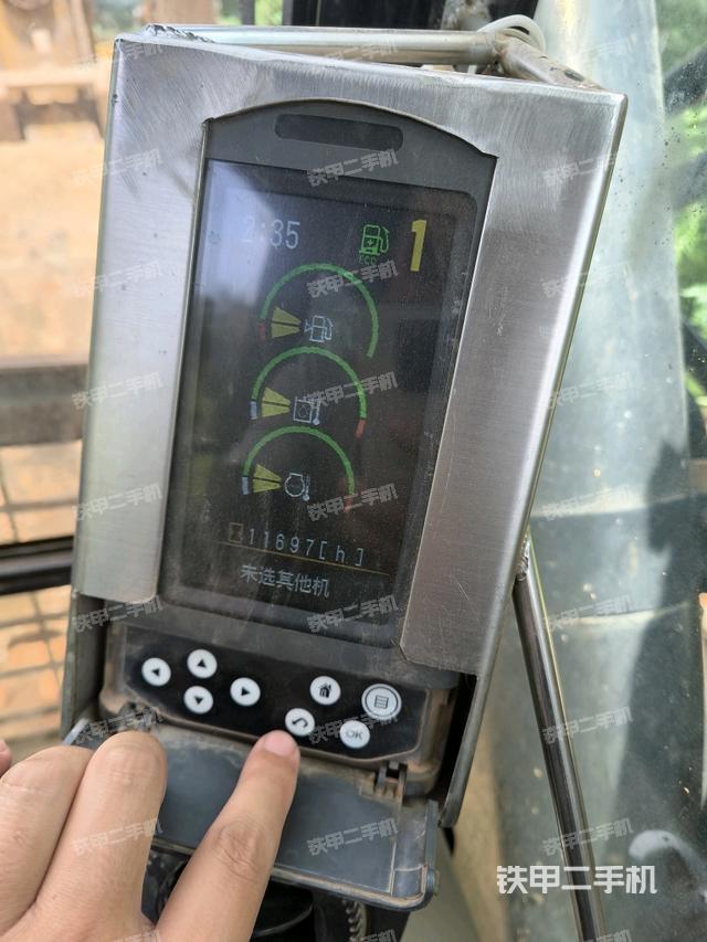 顯示屏?(駕駛室部分) 顯示屏?(駕駛室部分)