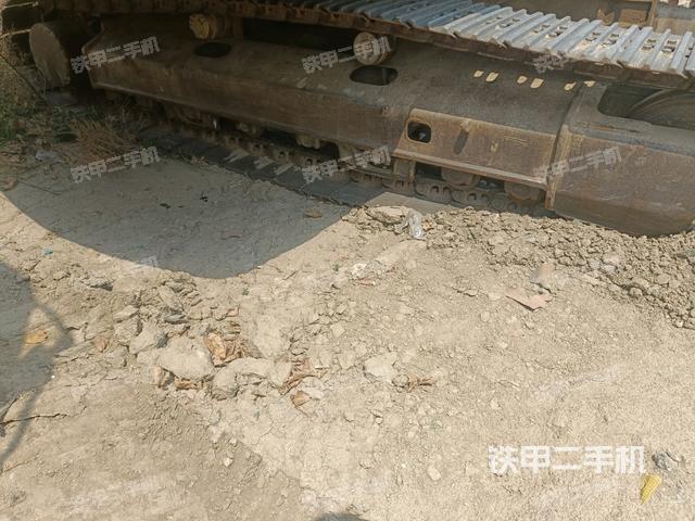 右側(cè)履帶整體(行走機(jī)構(gòu)) 右側(cè)履帶整體(行走機(jī)構(gòu))