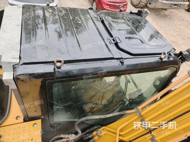 駕駛室頂部俯視(上車部件) 駕駛室頂部俯視(上車部件)