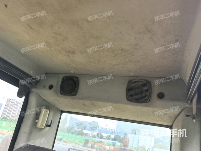 頂棚整體(駕駛室部分) 頂棚整體(駕駛室部分)