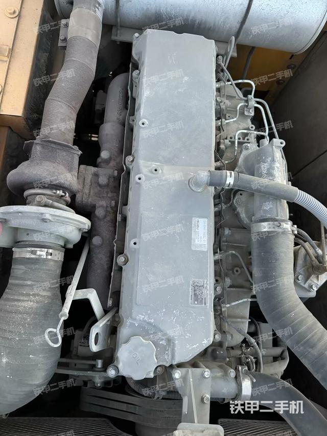 发动机整体俯视(整机外观) 发动机整体俯视(整机外观)