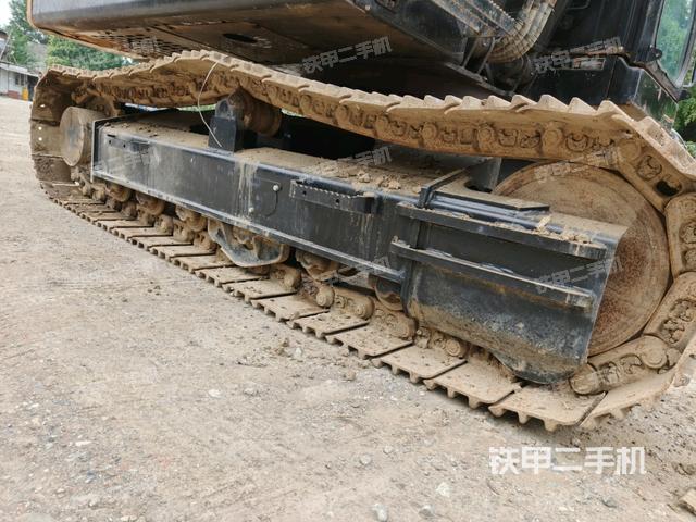 左側(cè)履帶整體?(行走機構(gòu)) 左側(cè)履帶整體?(行走機構(gòu))