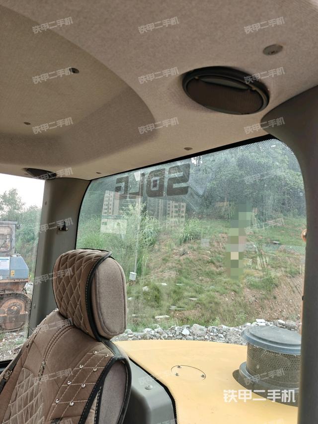 操作把手（壓路機駕駛室）