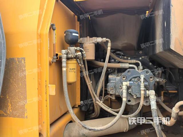 液壓泵斜45?左(大件艙室) 液壓泵斜45?左(大件艙室)