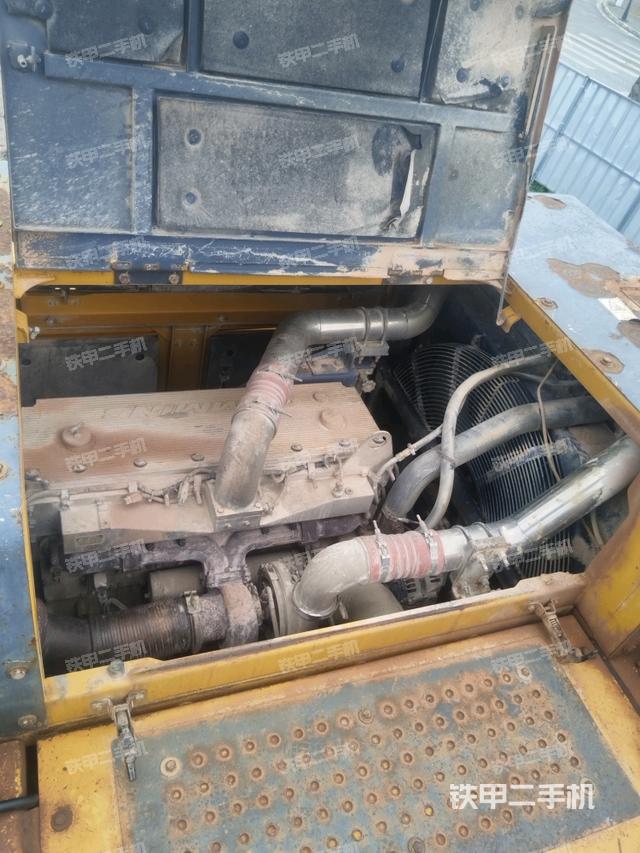 發(fā)動機室(上車部件) 發(fā)動機室(上車部件)