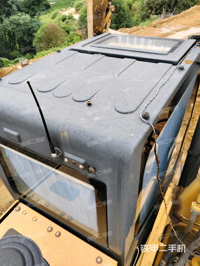 駕駛室頂部俯視(上車部件) 駕駛室頂部俯視(上車部件)