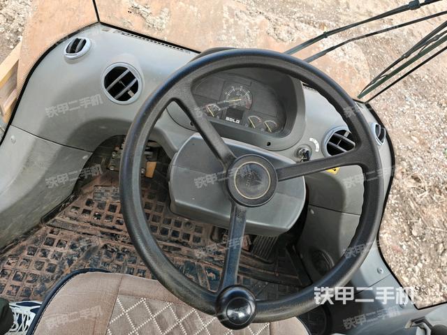 駕駛室外頂全景（壓路機駕駛室）