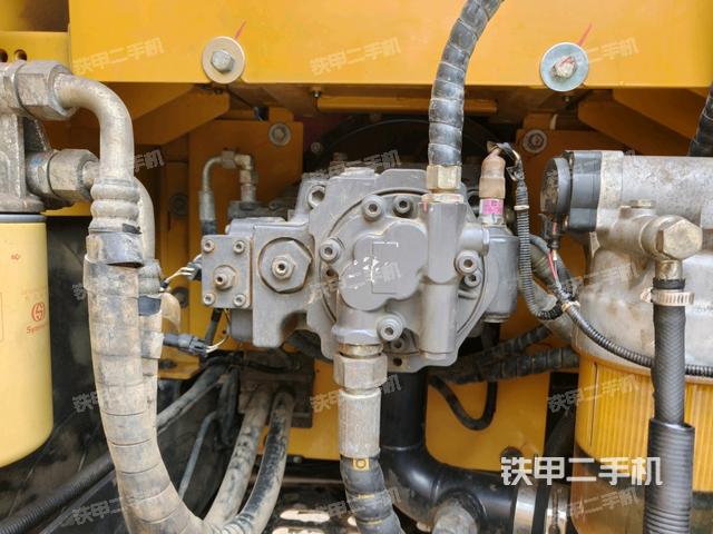 散熱器正面(大件艙室) 散熱器正面(大件艙室)