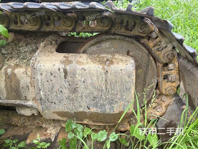 右驅(qū)動(dòng)輪(行走機(jī)構(gòu)) 右驅(qū)動(dòng)輪(行走機(jī)構(gòu))