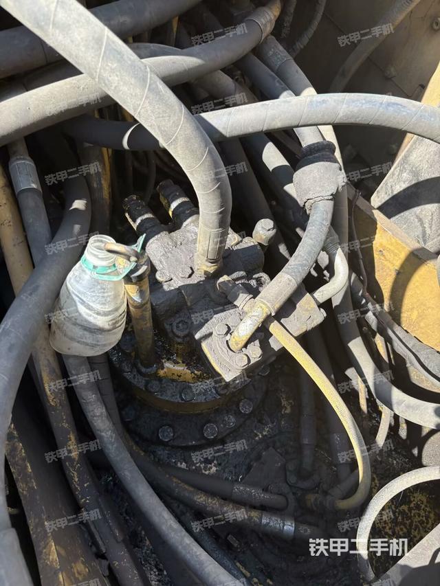 發(fā)動機室(上車部件) 發(fā)動機室(上車部件)