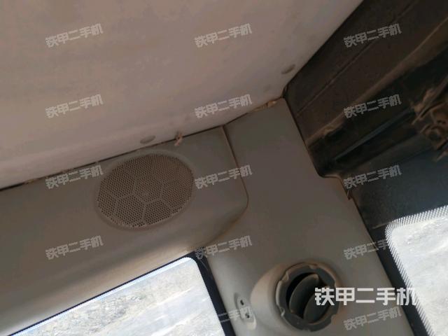 駕駛室正側(cè)(駕駛室部分) 駕駛室正側(cè)(駕駛室部分)