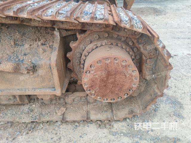 左驱动轮（行走机构）