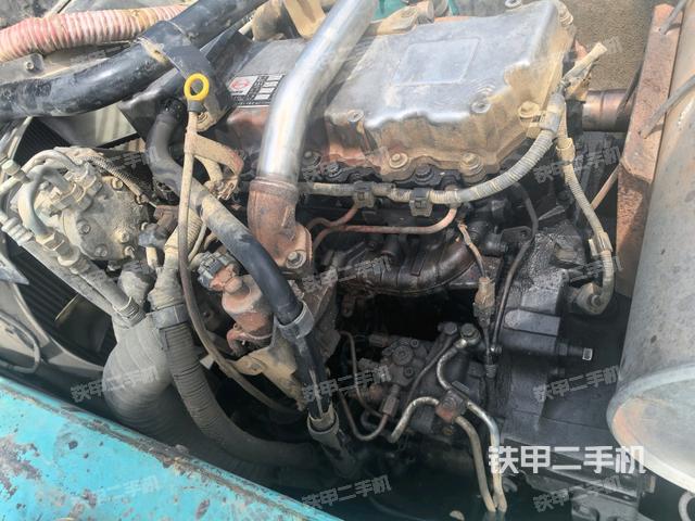 氣門室蓋螺絲特寫(上車部件) 氣門室蓋螺絲特寫(上車部件)