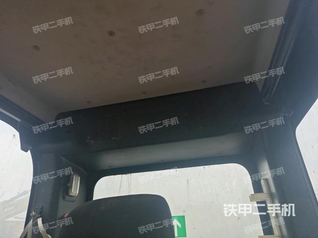 座椅后部(駕駛室部分) 座椅后部(駕駛室部分)