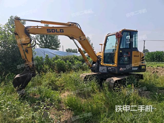 右后45(整機外觀) 右后45(整機外觀)