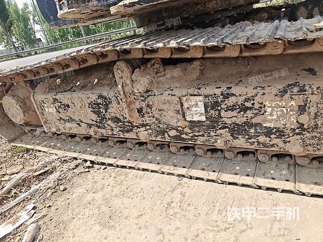 单侧履带整体（整机外观）