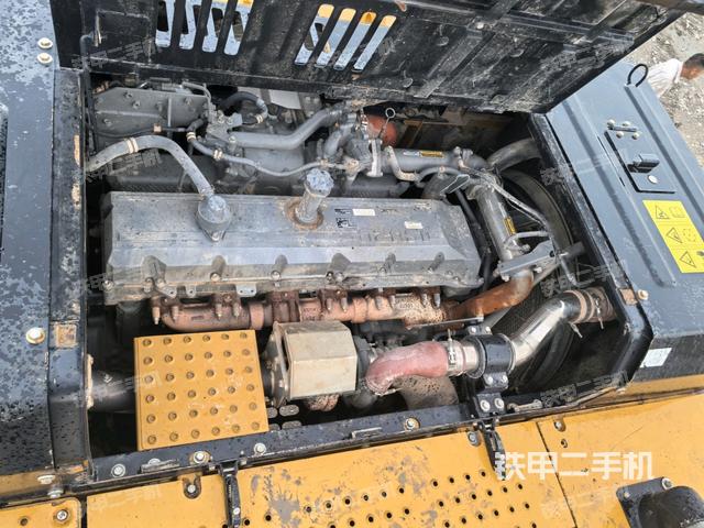 發(fā)動機室(上車部件) 發(fā)動機室(上車部件)