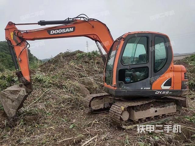 斗山DX75-9C挖掘機(jī)