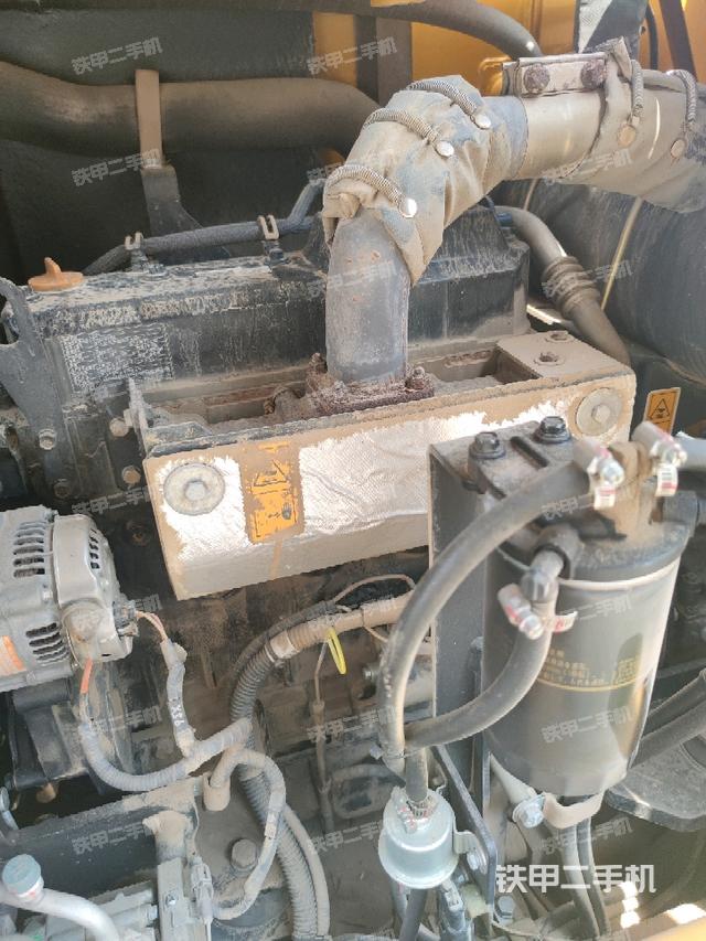 發(fā)動(dòng)機(jī)整體俯視(整機(jī)外觀) 發(fā)動(dòng)機(jī)整體俯視(整機(jī)外觀)