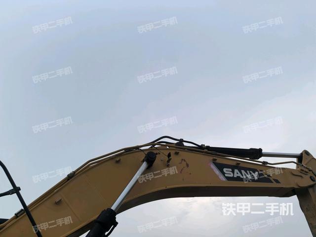 大臂整體?右側(cè)(工作和回轉(zhuǎn)裝置) 大臂整體?右側(cè)(工作和回轉(zhuǎn)裝置)