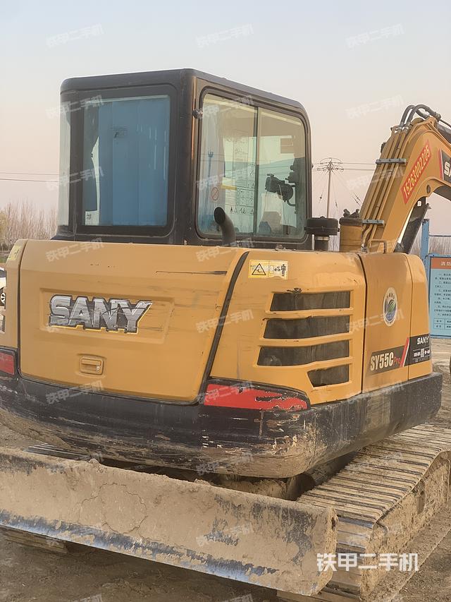 驾驶室顶部（整机外观）