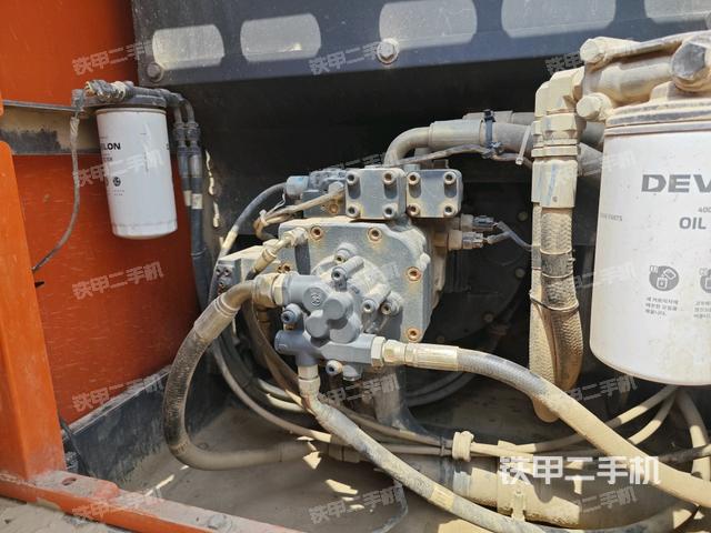 液壓泵室(大件艙室) 液壓泵室(大件艙室)