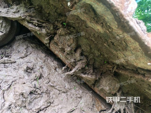 左導向輪(行走機構) 左導向輪(行走機構)