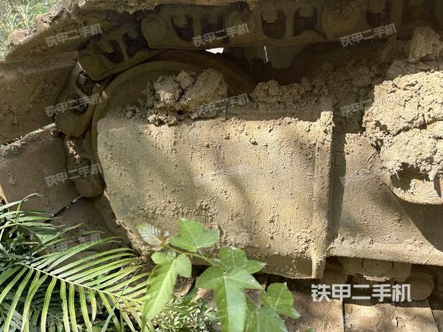 右側(cè)履帶整體(行走機構(gòu)) 右側(cè)履帶整體(行走機構(gòu))