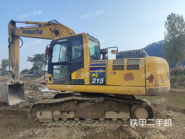 驾驶室整体（整机外观）